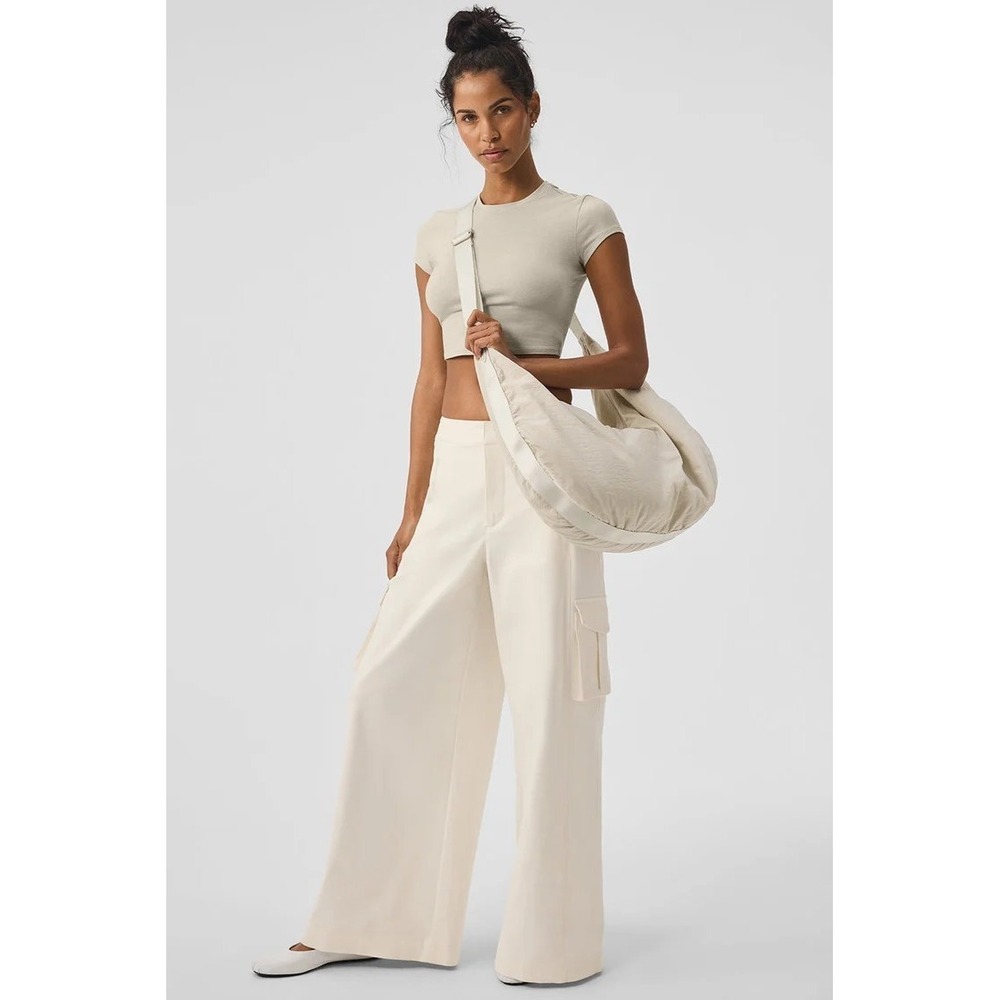 ALO YOGA Show Off Wide Leg Cargo Trouser Pants Ivory Hipster Casual Travel Sz S